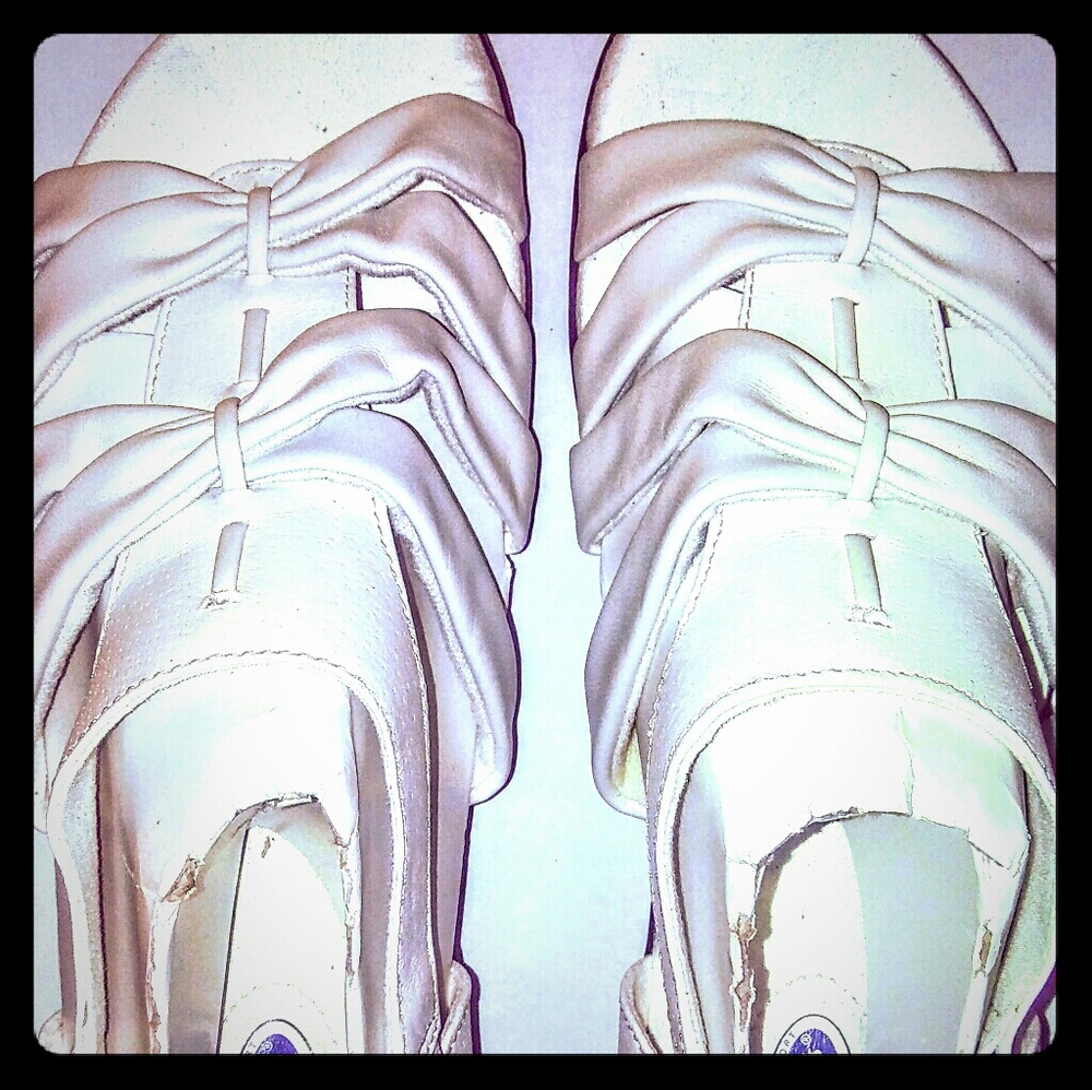 Dr. Scholl's White Leather Sandles